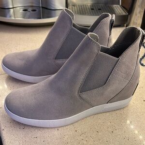 OUT N ABOUT™ SLIP-ON WOMEN'S WEDGE